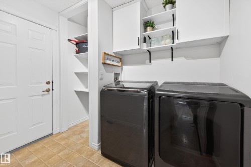 38 Embassy Place, St. Albert, AB - Indoor Photo Showing Laundry Room