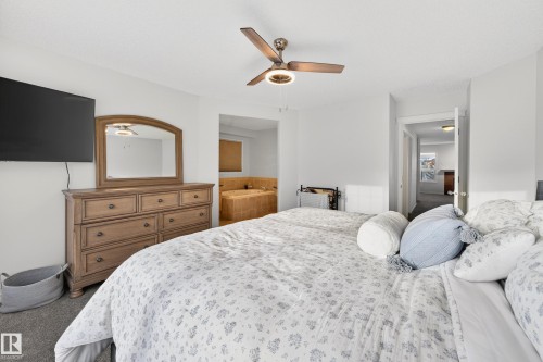 38 Embassy Place, St. Albert, AB - Indoor Photo Showing Bedroom