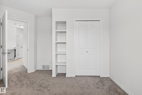 38 Embassy Place, St. Albert, AB - Indoor