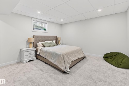 38 Embassy Place, St. Albert, AB - Indoor Photo Showing Bedroom