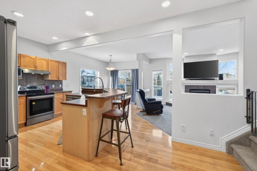 38 Embassy Place, St. Albert, AB - Indoor Photo Showing Kitchen