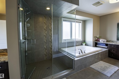 2525 Cameron Ravine Landing, Edmonton, AB - Indoor Photo Showing Bathroom