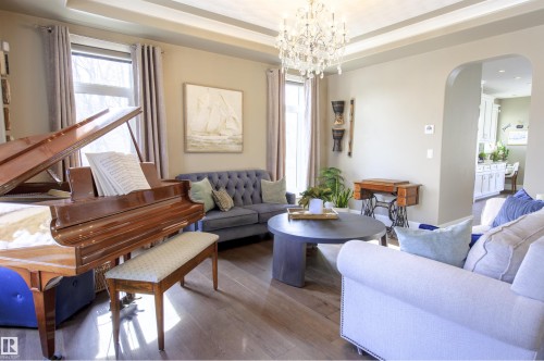 2525 Cameron Ravine Landing, Edmonton, AB - Indoor Photo Showing Living Room