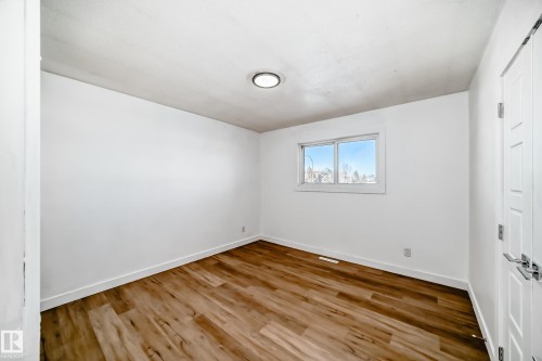 5919 144 Avenue, Edmonton, AB - Indoor Photo Showing Other Room