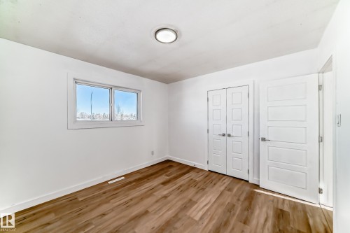 5919 144 Avenue, Edmonton, AB - Indoor Photo Showing Other Room