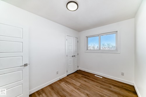 5919 144 Avenue, Edmonton, AB - Indoor Photo Showing Other Room
