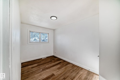 5919 144 Avenue, Edmonton, AB - Indoor Photo Showing Other Room