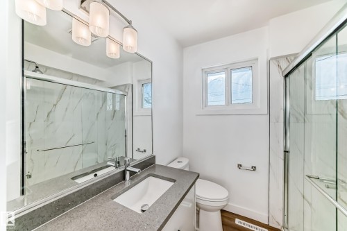 5919 144 Avenue, Edmonton, AB - Indoor Photo Showing Bathroom