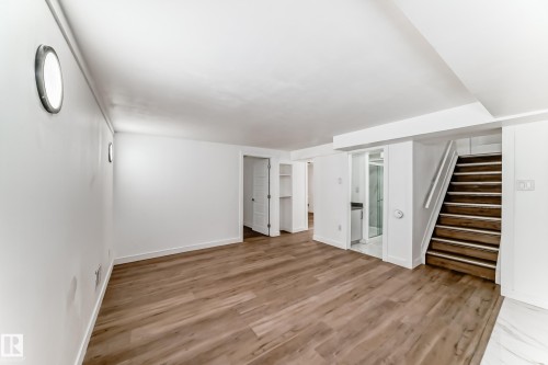 5919 144 Avenue, Edmonton, AB - Indoor Photo Showing Other Room