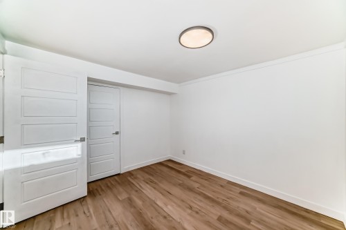 5919 144 Avenue, Edmonton, AB - Indoor Photo Showing Other Room