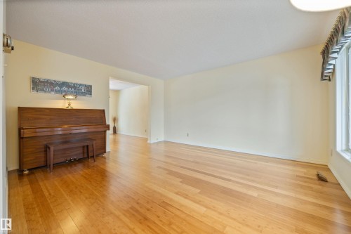 5 Loyola Place, St. Albert, AB - Indoor