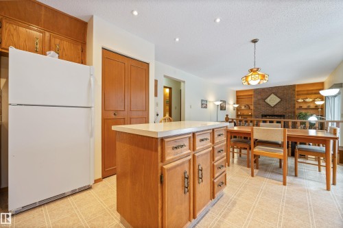 5 Loyola Place, St. Albert, AB - Indoor