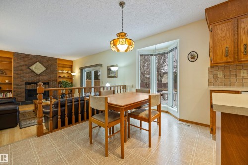 5 Loyola Place, St. Albert, AB - Indoor Photo Showing Dining Room