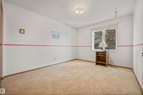 5 Loyola Place, St. Albert, AB - Indoor Photo Showing Other Room