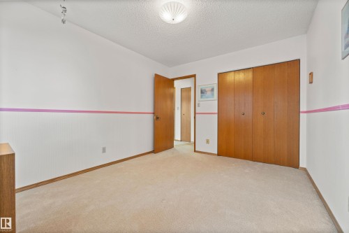 5 Loyola Place, St. Albert, AB - Indoor Photo Showing Other Room