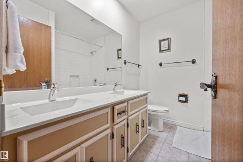 5 Loyola Place, St. Albert, AB - Indoor Photo Showing Bathroom