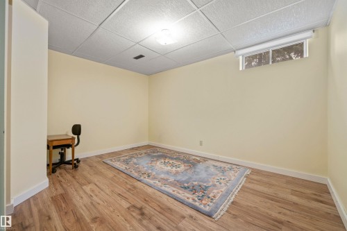 5 Loyola Place, St. Albert, AB - Indoor Photo Showing Other Room