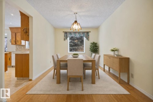 5 Loyola Place, St. Albert, AB - Indoor Photo Showing Dining Room