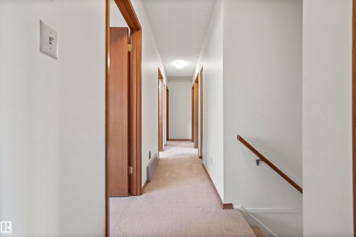 5 Loyola Place, St. Albert, AB - Indoor Photo Showing Other Room
