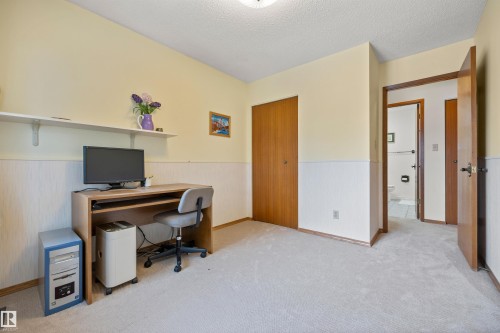 5 Loyola Place, St. Albert, AB - Indoor Photo Showing Office