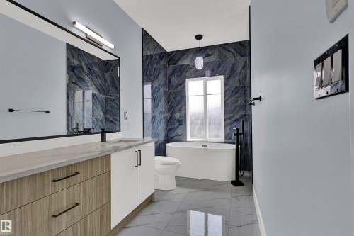 2020 155 Avenue, Edmonton, AB - Indoor Photo Showing Bathroom