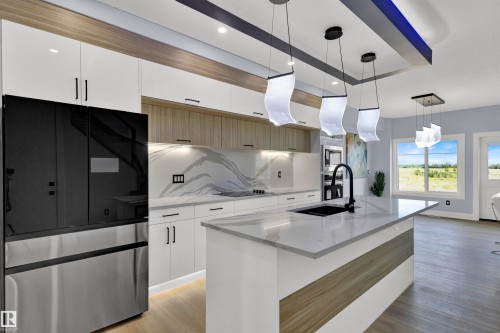 2020 155 Avenue, Edmonton, AB - Indoor Photo Showing Kitchen
