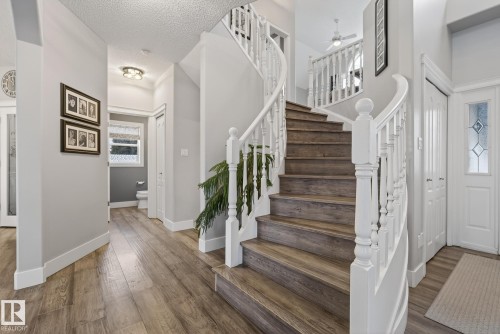 121 Galland Crescent, Edmonton, AB - Indoor Photo Showing Other Room