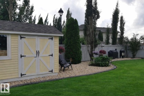 121 Galland Crescent, Edmonton, AB - Outdoor