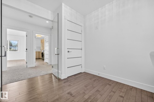 14643 92A Avenue, Edmonton, AB - Indoor Photo Showing Other Room
