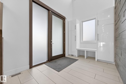 14643 92A Avenue, Edmonton, AB - Indoor Photo Showing Other Room