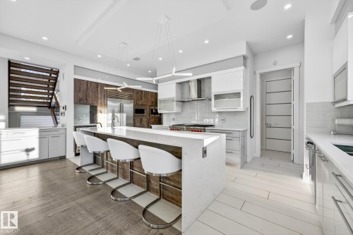 14643 92A Avenue, Edmonton, AB - Indoor Photo Showing Kitchen With Upgraded Kitchen