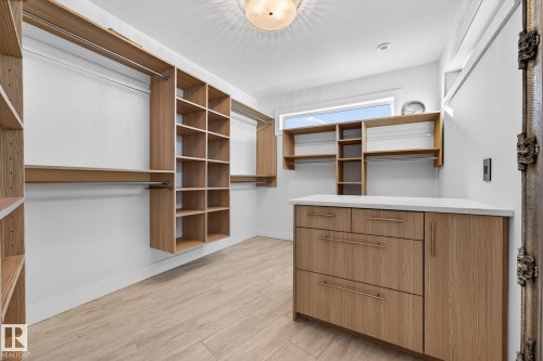 14643 92A Avenue, Edmonton, AB - Indoor