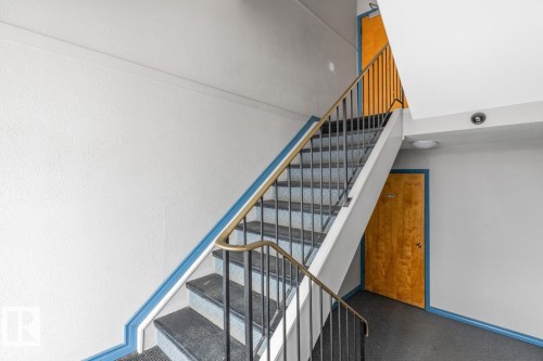 103 10528 29 Avenue, Edmonton, AB - Indoor Photo Showing Other Room