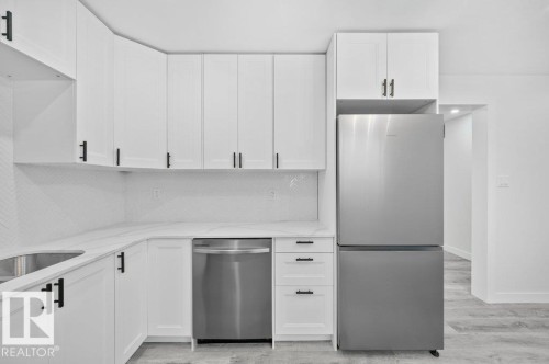 72 Habitat Crescent, Edmonton, AB - Indoor Photo Showing Kitchen