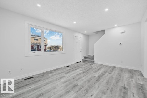 72 Habitat Crescent, Edmonton, AB - Indoor Photo Showing Other Room