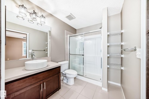 5251 Chappelle Road, Edmonton, AB - Indoor Photo Showing Bathroom