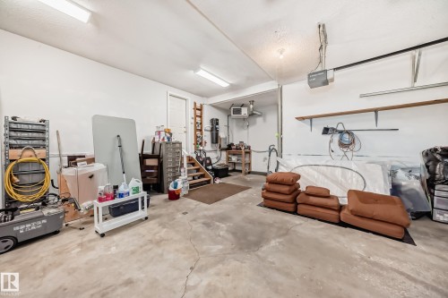 170 Blackburn Drive W, Edmonton, AB - Indoor Photo Showing Garage