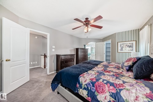170 Blackburn Drive W, Edmonton, AB - Indoor Photo Showing Bedroom