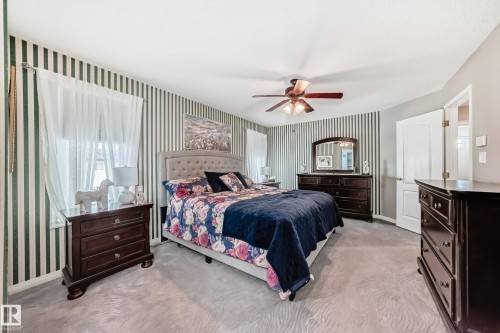 170 Blackburn Drive W, Edmonton, AB - Indoor Photo Showing Bedroom
