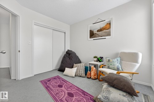 16 225 Blackburn Drive E, Edmonton, AB - Indoor Photo Showing Bedroom