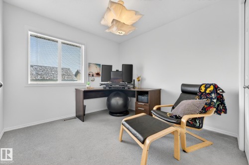 16 225 Blackburn Drive E, Edmonton, AB - Indoor Photo Showing Office