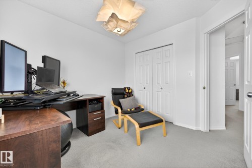 16 225 Blackburn Drive E, Edmonton, AB - Indoor