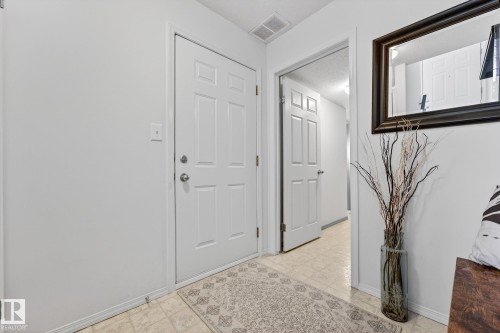 16 225 Blackburn Drive E, Edmonton, AB - Indoor Photo Showing Other Room