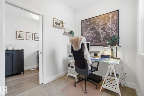 1525 Darby Bay, Edmonton, AB - Indoor Photo Showing Office