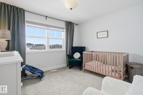 1525 Darby Bay, Edmonton, AB - Indoor Photo Showing Bedroom