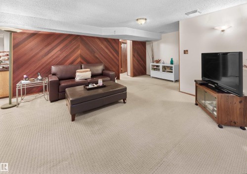 10928 36A Avenue, Edmonton, AB - Indoor