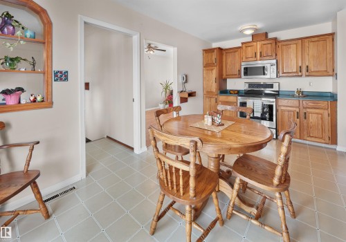 10928 36A Avenue, Edmonton, AB - Indoor