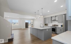 2431 207 Street NW  Edmonton, AB T6M 1P1