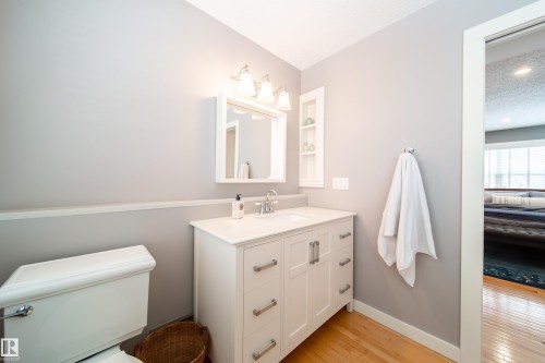 ensuite - 8332 120 Street, Edmonton, AB - Indoor Photo Showing Bathroom