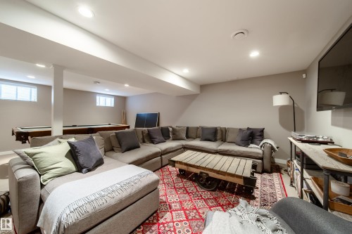 family room/games room - 8332 120 Street, Edmonton, AB - Indoor